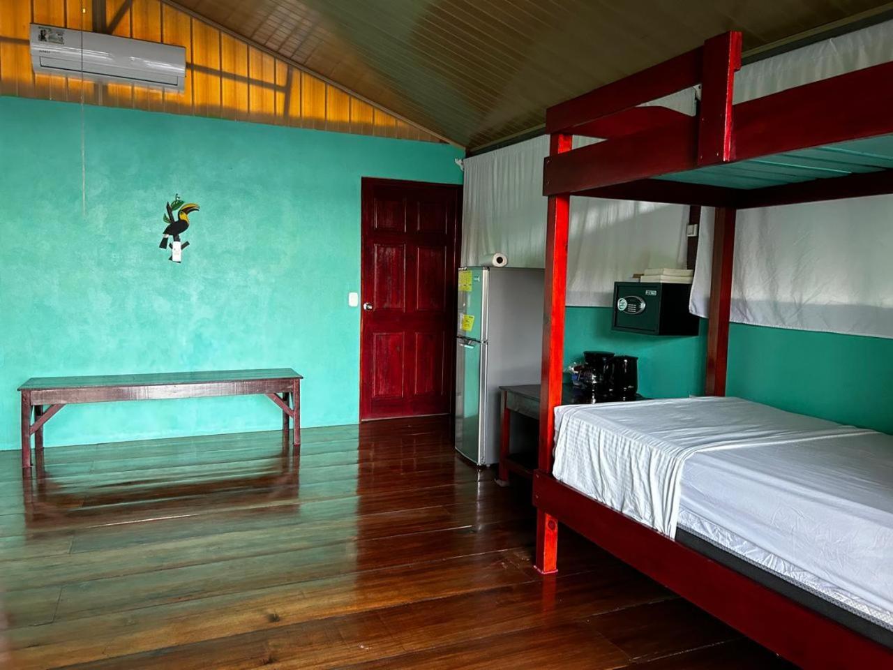 Drakes Bay Nativos Corcovado Cabins מראה חיצוני תמונה